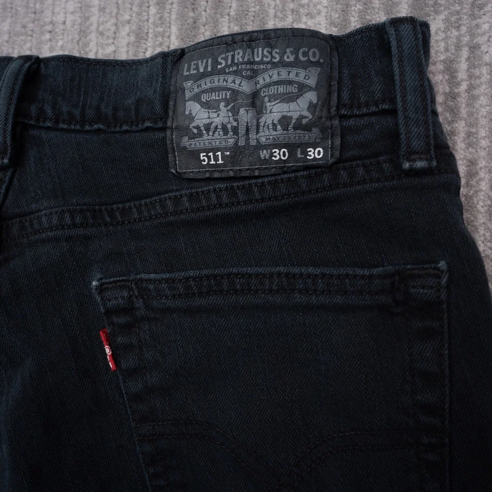 Levi's 511 Slim Fit Jeans Mens 30x30 Black Good Denim Pants 04511-4406